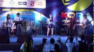 Download lagu Mela Barbie & Iwan Padjadjaran.mpg mp3