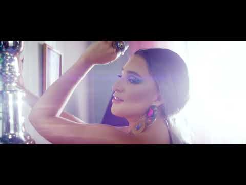 Alexa Ferrari - Por Si Se Te Olvida (Official Video)