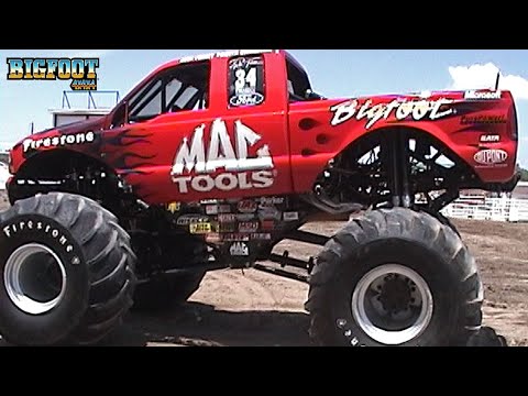 BIGFOOT #15 Eric Tack - Garden City, KS 2002 - BIGFOOT Monster Truck