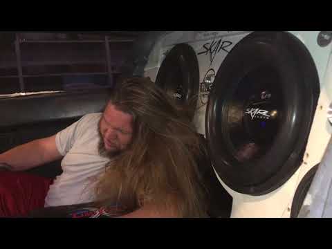 2 Skar Audio DNR-15’s 5,000 RMS/10,000 Peak