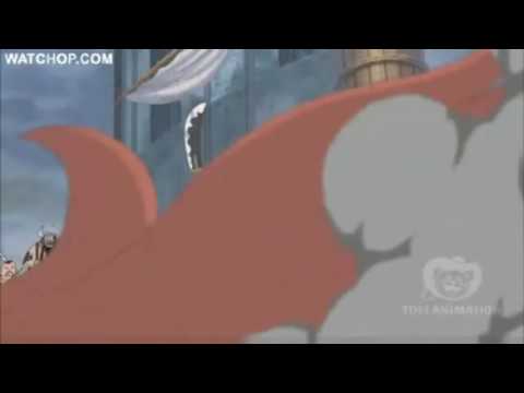 Whitebeard and His Some Commanders Invade To The Plaza