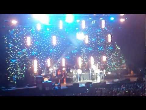 Kylie Minogue and Jason Donovan Reunite-Especially For You. O2 Arena, London 21/12/12