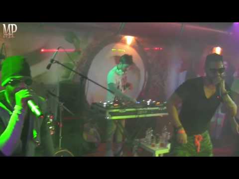 Los Desiguales - La Contestadora (Live)