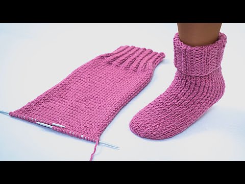 Work them easily and quickly - slippers on 2 knitting needles with one swatch!
