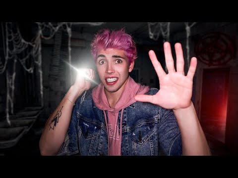 ESCONDIDAS EN UNA MANSIÓN ABANDONADA!!