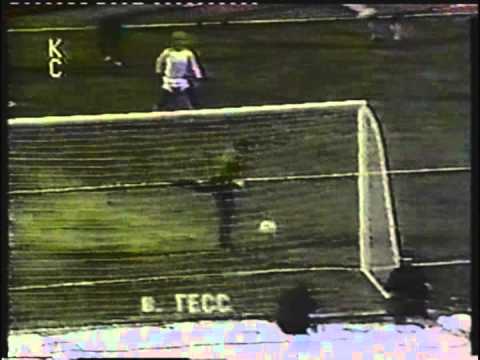 1982 (October 20) Spartak Moscow (USSR) 2-Haarlem (Holland) 0 (UEFA Cup).mpg