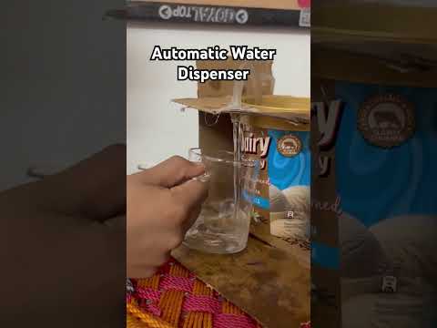 💧 10-year-old makes an automatic water dispenser at home! 🚰 #DIY #Shorts