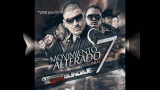 La vuelta cargada El Komander con letra.wmv