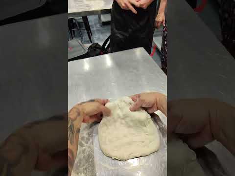 Stretch NY-style pizza dough like a PRO