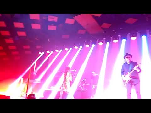 garbage-hammering in my head.Glasgow.05.09.2018