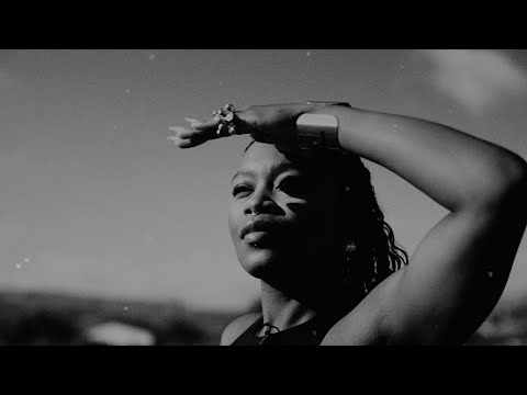 Zoë Modiga - uyakhazimula (the visualizer)