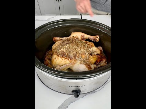 How to cook a whole chicken in the crockpot!