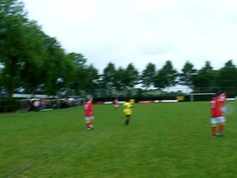 Uchta Da1 - Dodewaard Da1 -17-05-2009 - Doelpunt nr.2 Mariam Chaoui