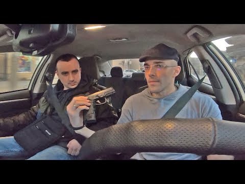 Taksista dao OTKAZ / Filozof: "Mi živimo u DUALNOM sistemu". Lux Prank