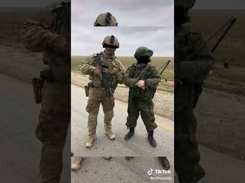 🇺🇸🇷🇺 American and Russian soldiers meet in Syria American and Russian forces werent working together