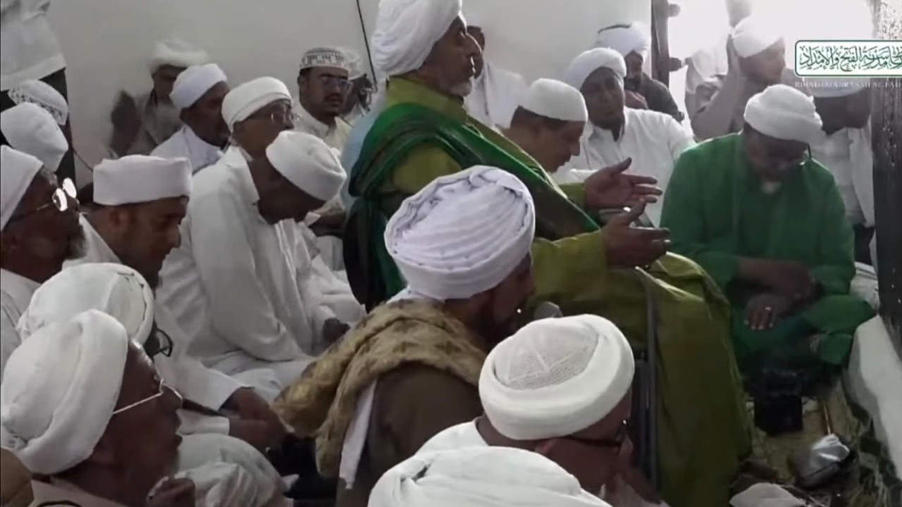 مباشر: مجلس الذكر والتذكير في حضرة الإمام أحمد بن زين الحبشي، الحوطة - الأحد 24