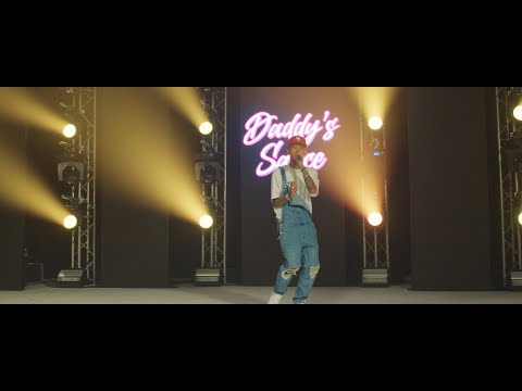 Skusta Clee - "Inlove With That Bitch"  LIVE PERFORMANCE (Daddy's Sauce Sessions)