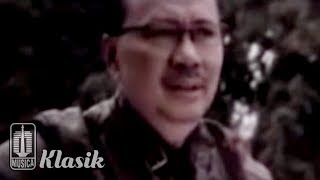 Ebiet G Ade - Berjalan di Hutan Cemara (Karaoke Video)