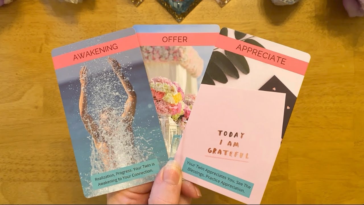 SOMEONE IS GETTING READY TO MAKE YOU A LOVE OFFER 🌸 (LOVE TAROT READING) 🩷 CHANNELED MESSAGE 💖 1111