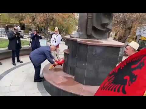 Meta përulet para shtatores së Skënderbeut:Vepra e tij përherë frymëzuese për të kapërcyer çdo sfidë