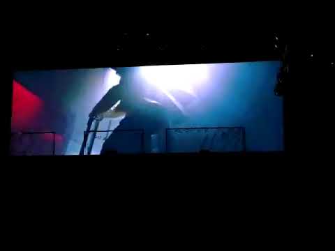 BHAVI - (vivo)- pi"erre bourne CINEMA