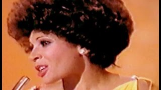 Shirley Bassey - Let Me Sing I'm Happy (1976 Show 6) / Diamonds Are A Girl's Best Friend (Show 4)