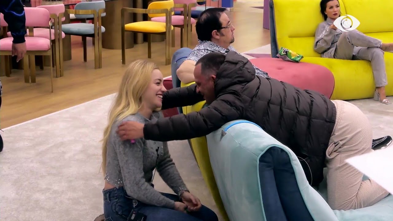 Heidi ka lënë pezull një marrëdhënie jashtë? Banorja tregon të vërtetën për sekretin e saj