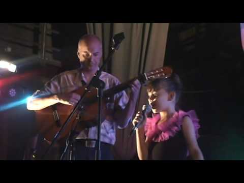 Nikolina Tošić - "Dalmacija, more ja i ti" (Vinko Coce)