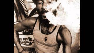 Natty King - Me Nah Run