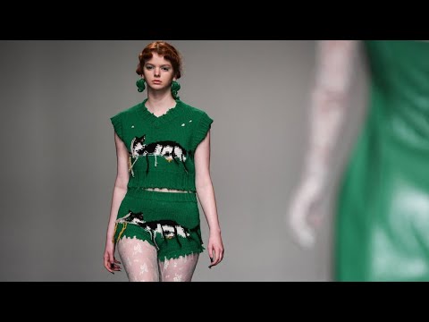 Yuhan Wang Fall/Winter 2022/23 London