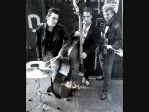 The Quakes - Never Change