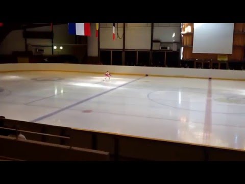 Sophie Sprung (Age 8) - Figure Skating French National Championships 2014