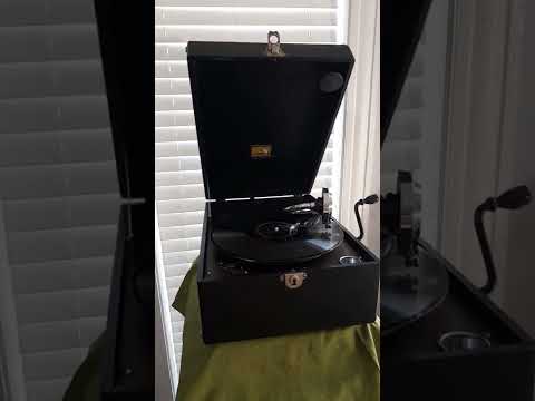 Willie, the chimney sweeper - Ernest Rogers. Recorded  February 17 1927. Played on the HMV 88a