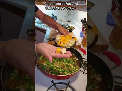 Carbonada de Vacuno! (Chilean Beef Stew!)