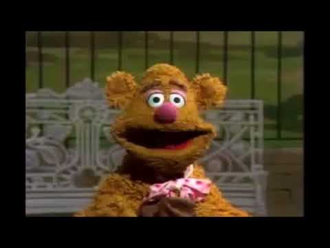 fozzie's comedy act from episode 9 of the muppet show