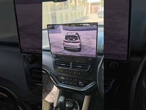 Big tablet Screen in car with camera
