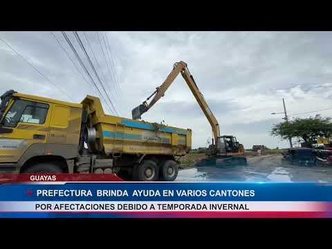 prefectura del guayas activó operativo para atender inundaciones y afectaciones viales.