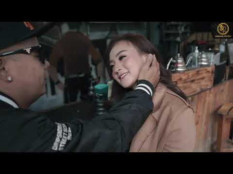 SONO PISAN   SUNDANIS X DEWI AZKIYA OFFICIAL MV