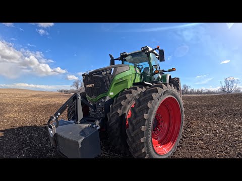 Fendt 1046 Vario Tractor. 460 hp.