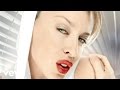 Videoklip Kylie Minogue - Can’t Get You Out Of My Head  s textom piesne