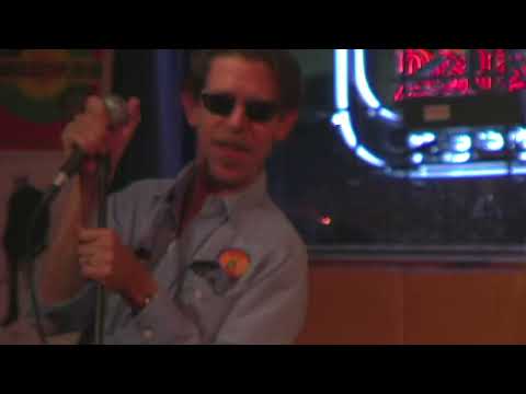 Fred Friction – Live at Frederick’s Music Lounge (8/25/2005) | Archival Footage