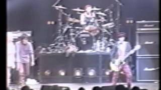 Johnny Thunders - I Wanna Be Loved (From the DVD -- 'Who's Been Talking?')