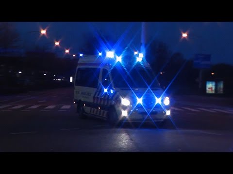 A1 Ambulance 10-103 Met spoed naar de Veenweidestraat in Purmerend