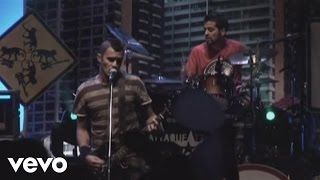 Attaque 77 - Plaza de Perros (en vivo)