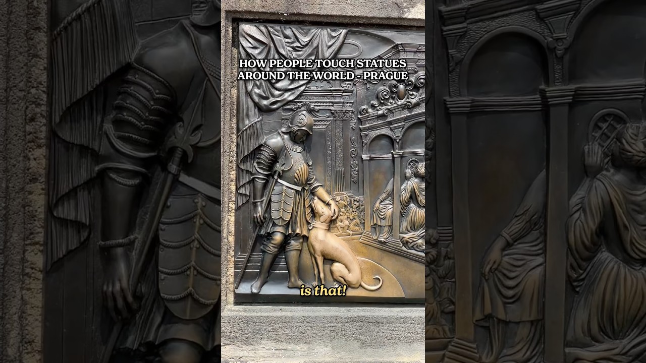 Wear pattern on famous statues #summeronshorts