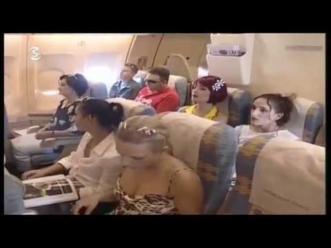 vourate geitonoi sto aeroplano