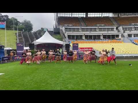 Tuvalu Pasifika (Siva Nanumea) He Liua Te Loto