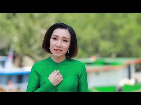 Thể hiện bởi Hương Huyền