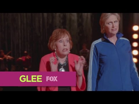 GLEE - The Trolley Song (Full Performance) HD