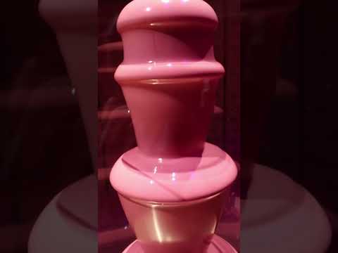 Chocolate Nation - BELGIAN CHOCOLATE MUSEUM ANTWERPEN - fontain